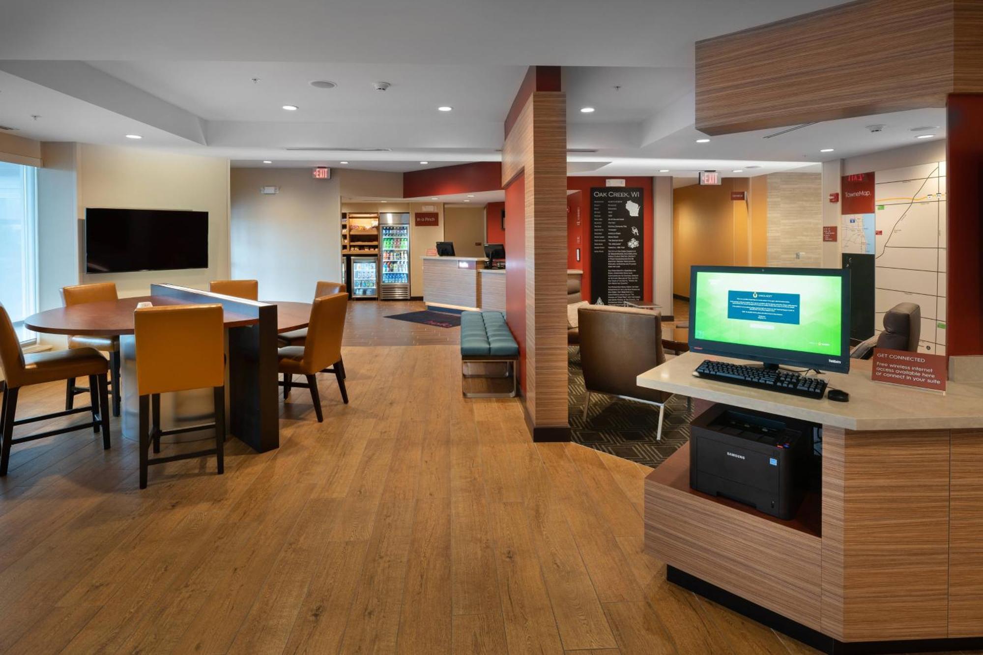 Towneplace Suites By Marriott Milwaukee Oak Creek Exterior foto